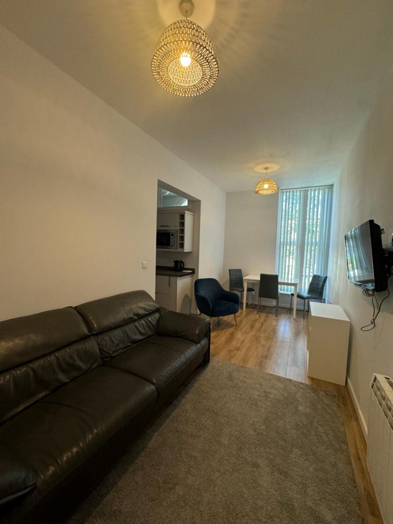 Armyn House Apartments, Your Coastal Escape In Falmouth Buitenkant foto