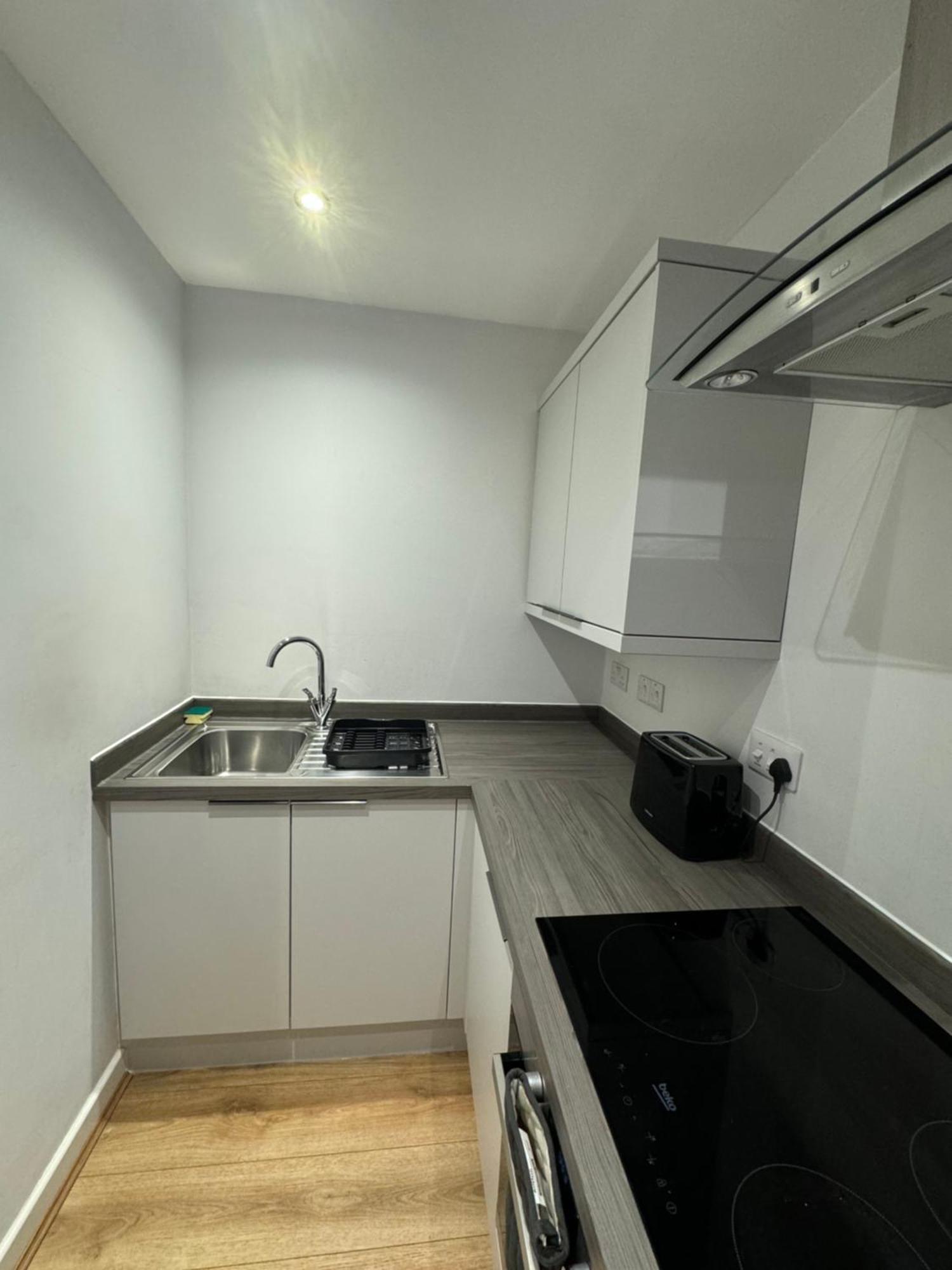 Armyn House Apartments, Your Coastal Escape In Falmouth Buitenkant foto