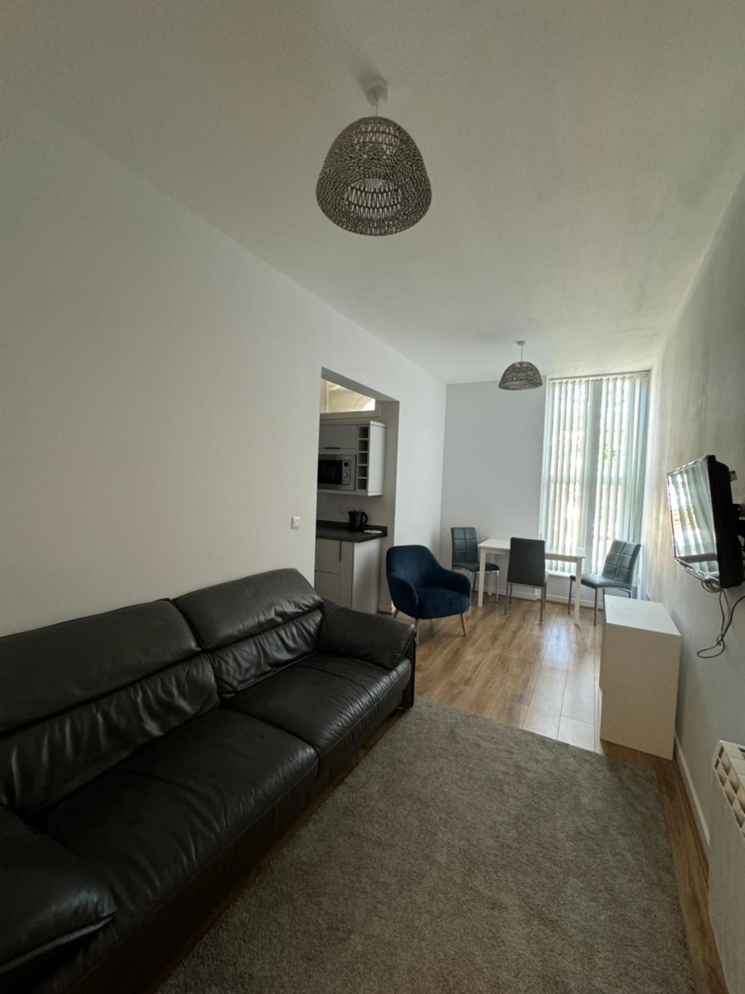 Armyn House Apartments, Your Coastal Escape In Falmouth Buitenkant foto